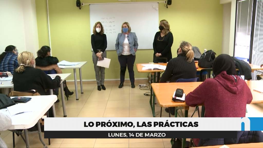 Lee más sobre el artículo Ana Mula visita el curso de limpieza de superficies