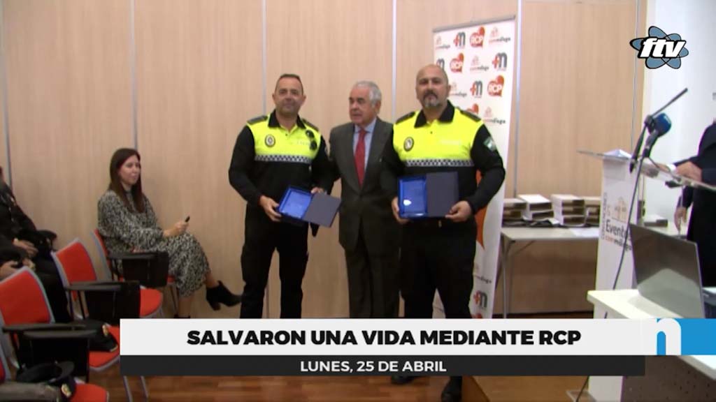 Lee más sobre el artículo Reconocen a dos policías locales que reanimaran a un hombre tras un accidente