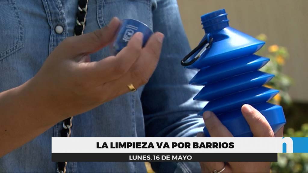 Lee más sobre el artículo El Ayuntamiento reparte botellas para diluir el orín de los perros