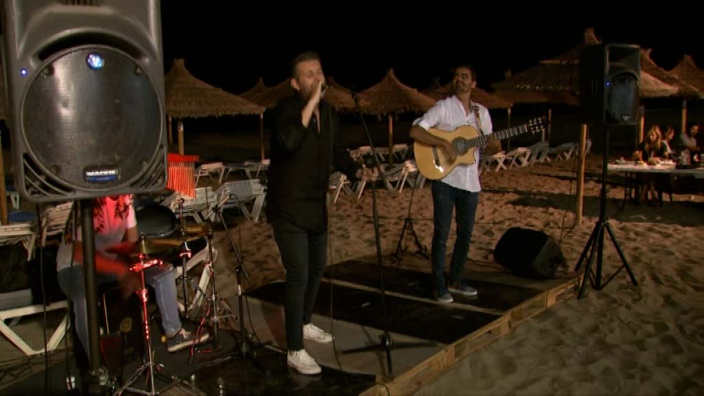 Lee más sobre el artículo Vuelve las ‘Noches al Relente’ en los chiringuitos