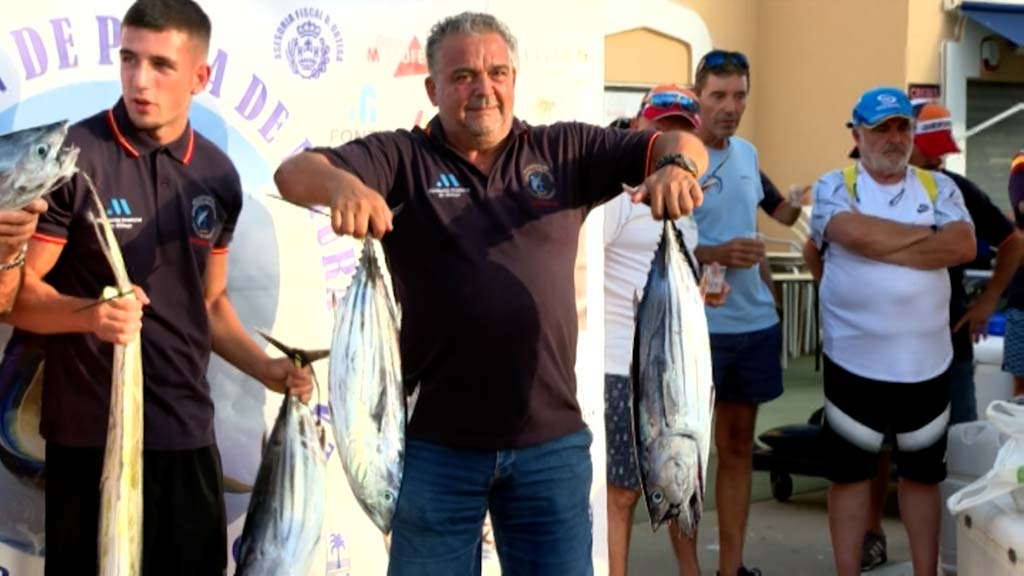 Lee más sobre el artículo Más de una veintena de participantes en el XIII Campeonato de Pesca de Altura