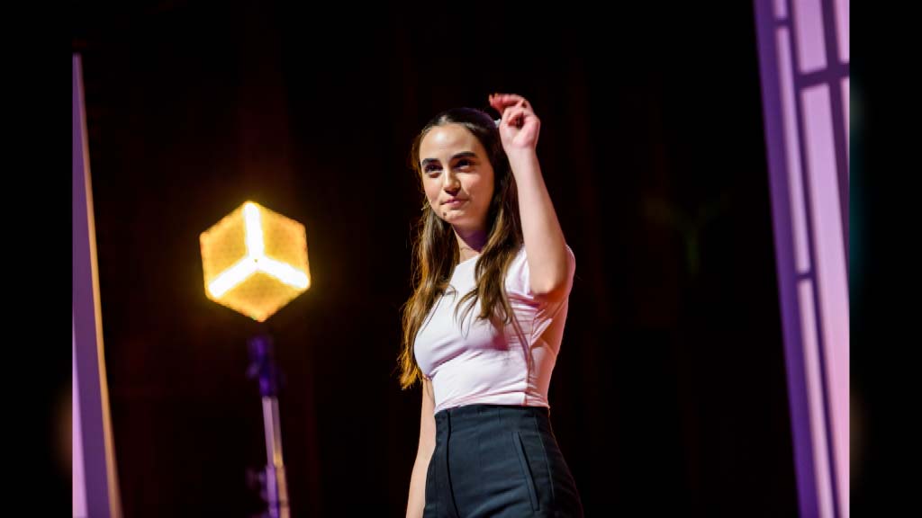 Lee más sobre el artículo La estudiante fuengiroleña, María Demetriades, ha participado en una de las charlas TEDxMálaga con una ponencia