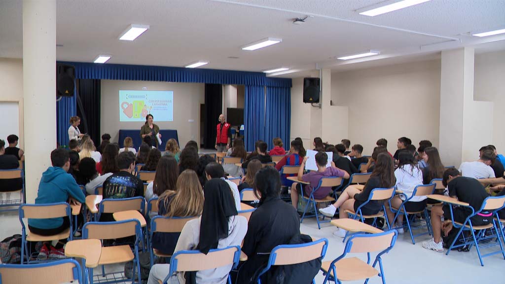 Lee más sobre el artículo Cruz Roja ofrece una charla sobre ciberseguridad a los estudiantes del Instituto Eduardo Janeiro