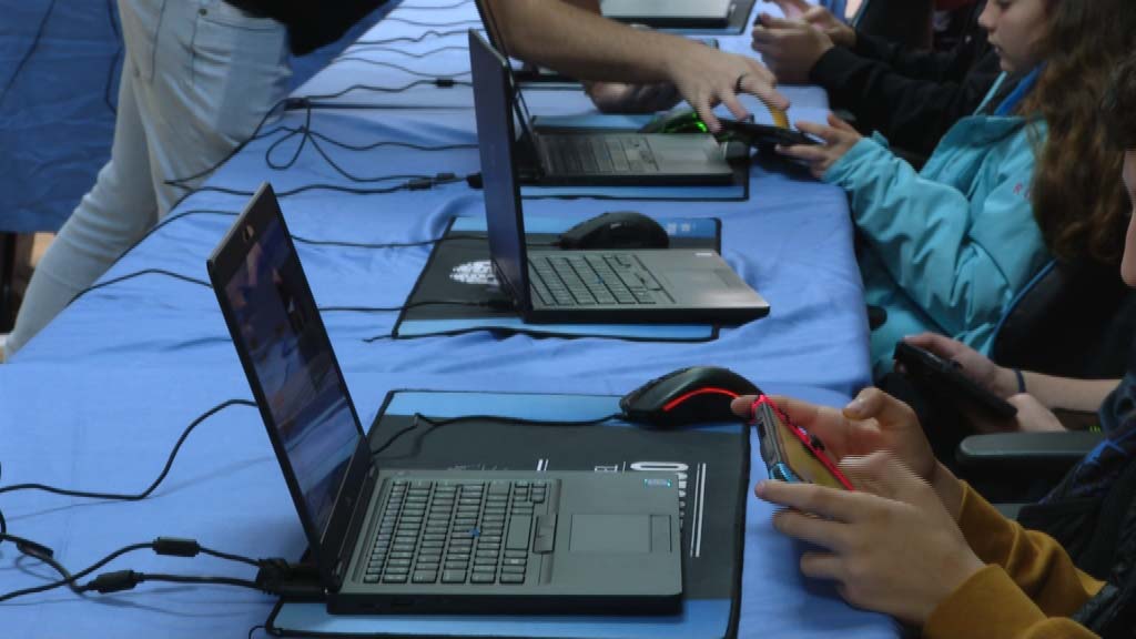 Lee más sobre el artículo Juventud organiza el Campamento Digital “Fuengirola TechCamp”