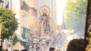 Multitudinaria procesión de la Virgen del Carmen de Fuengirola
