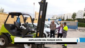 La alcaldesa presenta 7 nuevos vehículos de los Servicios Operativos