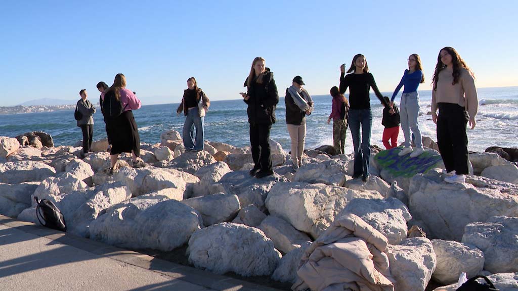 Lee más sobre el artículo Alumnos de Letonia visitan Fuengirola