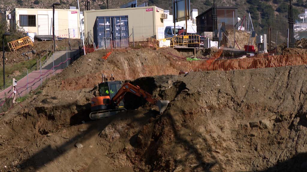 Lee más sobre el artículo La construcción de las viviendas municipales de Carvajal supera su primera fase