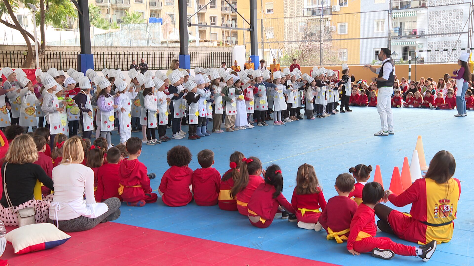 Lee más sobre el artículo El Colegio Los Boliches celebra el Carnaval con una gran fiesta