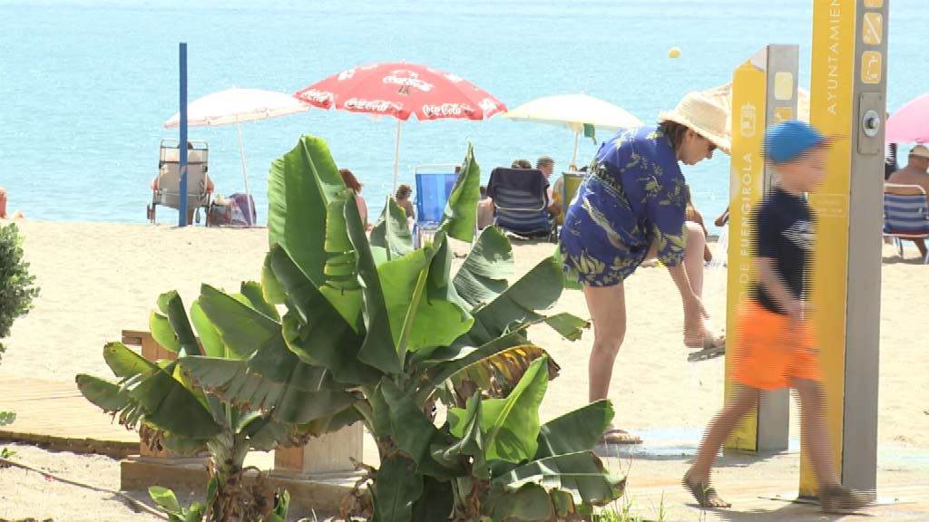Lee más sobre el artículo Ya podemos utilizar las duchas y lavapiés de las playas
