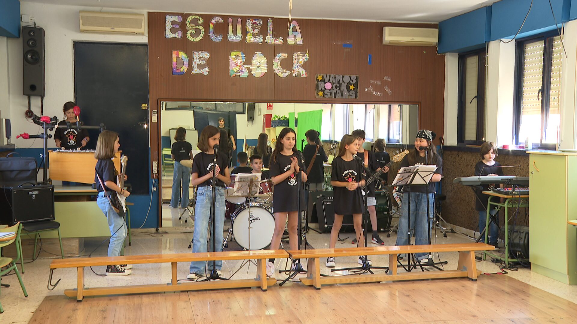 Lee más sobre el artículo “Rock Star”, la banda más marchosa del Colegio El Tejar