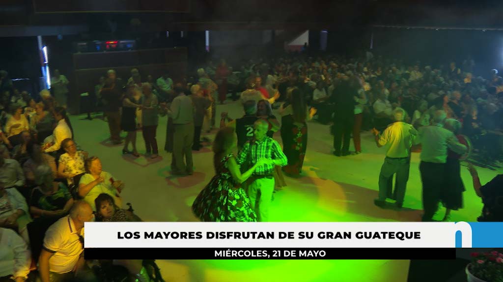 Lee más sobre el artículo 700 mayores disfrutan de la gran gala organizada para ellos por el Ayuntamiento