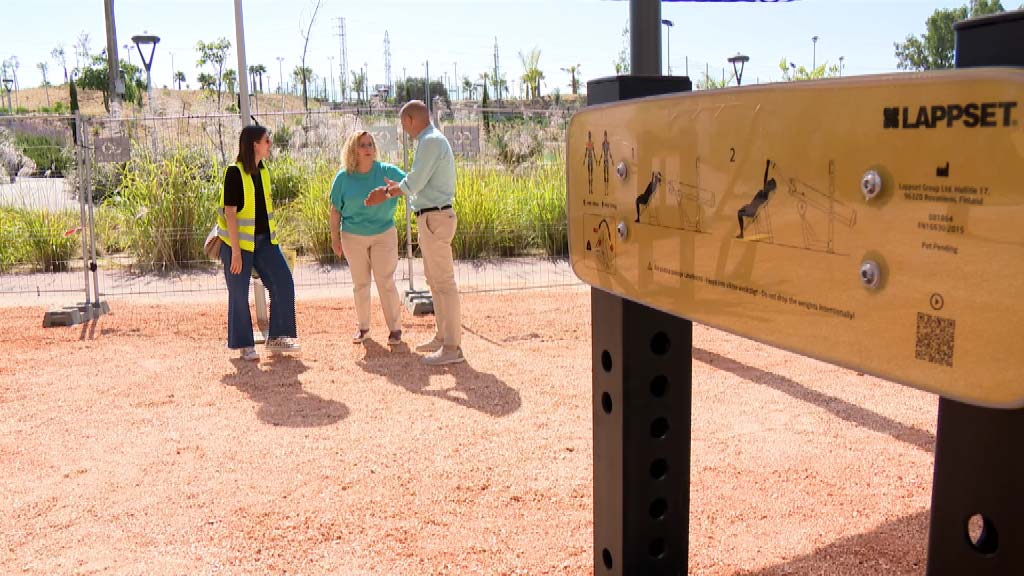 Lee más sobre el artículo El Ayuntamiento ultima los trabajos de un gimnasio al aire libre en el Parque de la Loma
