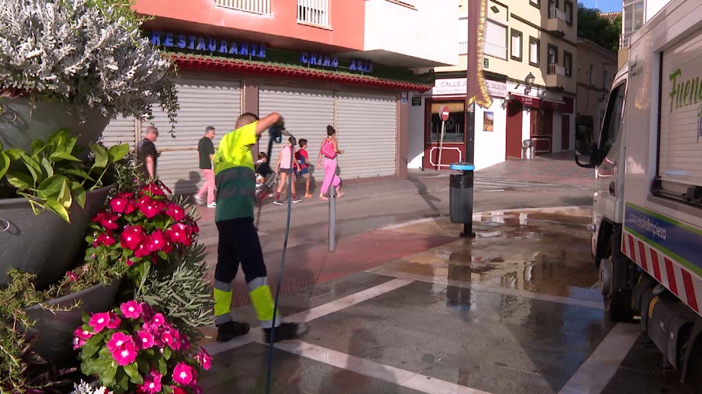 Lee más sobre el artículo El Ayuntamiento reforzará la limpieza de la ciudad con un tratamiento especial y la recuperación de 20.000 metros cuadrados de acerado.