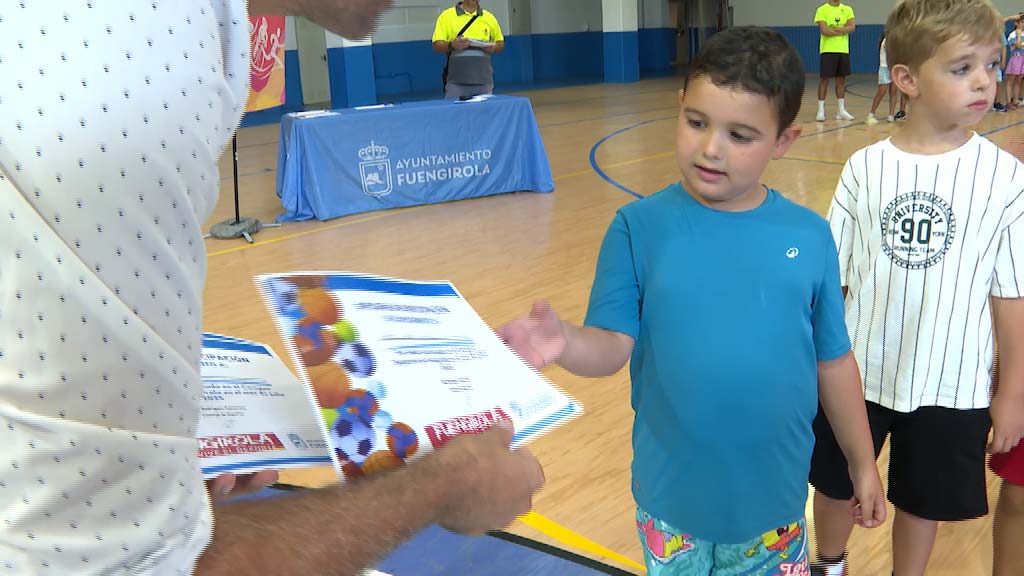 Lee más sobre el artículo Los 153 alumnos del Campus Deportivo de julio reciben sus correspondientes diplomas