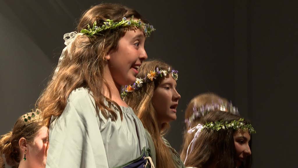 Lee más sobre el artículo Se abre el plazo de inscripción en los talleres de canto y teatro de Juventud