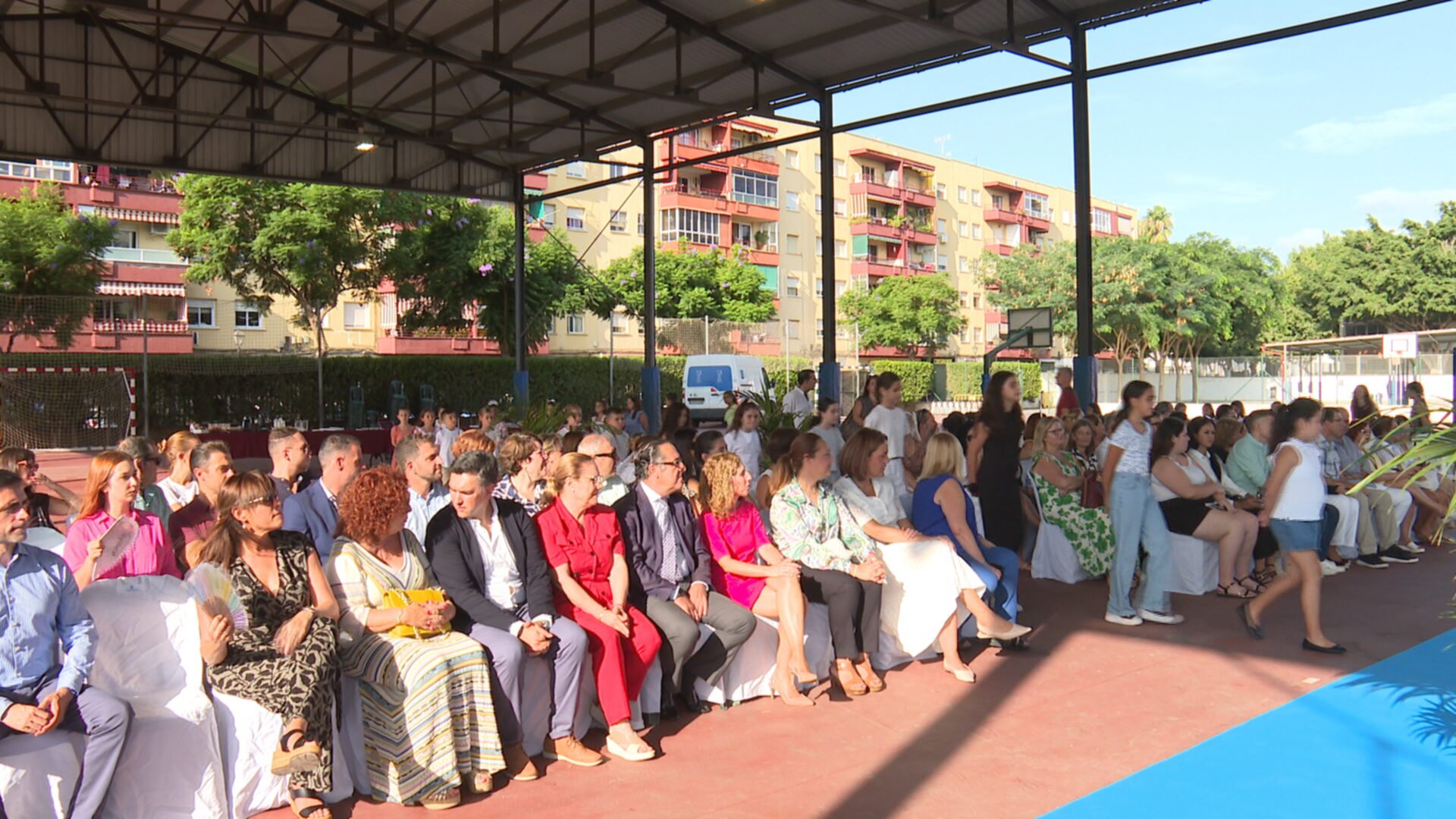 Lee más sobre el artículo Acompañamos a los escolares fuengiroleños en su inicio de curso