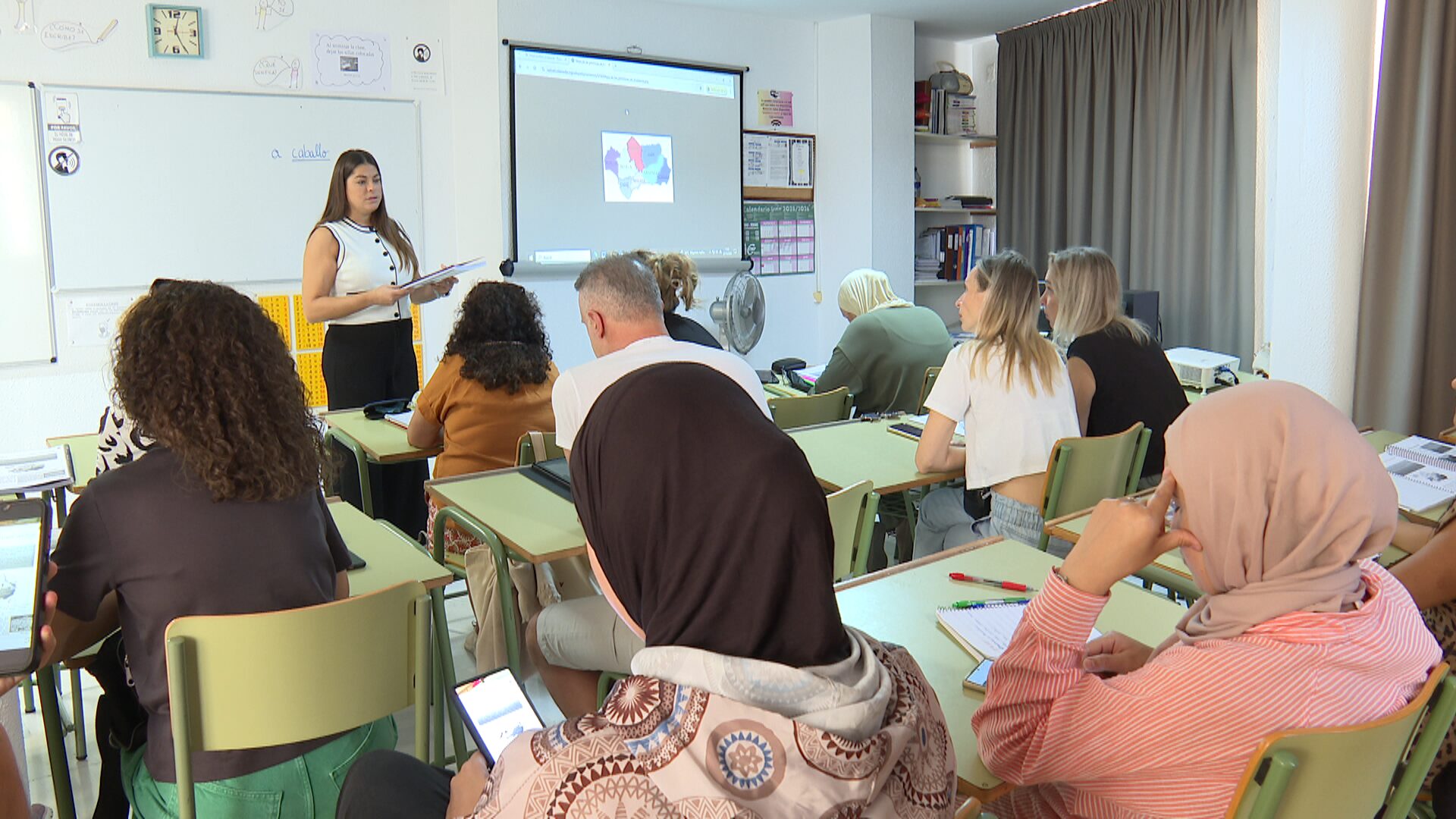Lee más sobre el artículo La Escuela de Adultos de Fuengirola comienza el curso con unos 700 alumnos matriculados
