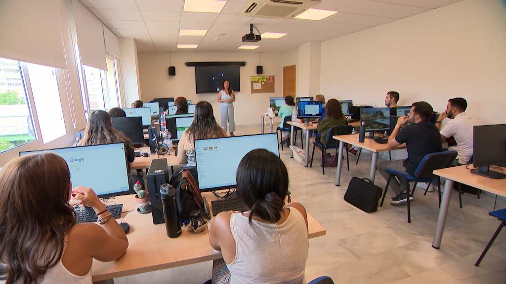 Lee más sobre el artículo 70 fuengiroleños encuentran trabajo desde agosto en la Bolsa Municipal de Empleo