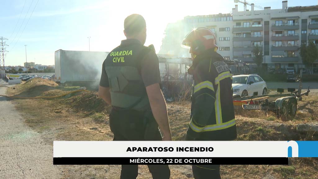 Lee más sobre el artículo El incendio en una autocaravana calcina también un autobús
