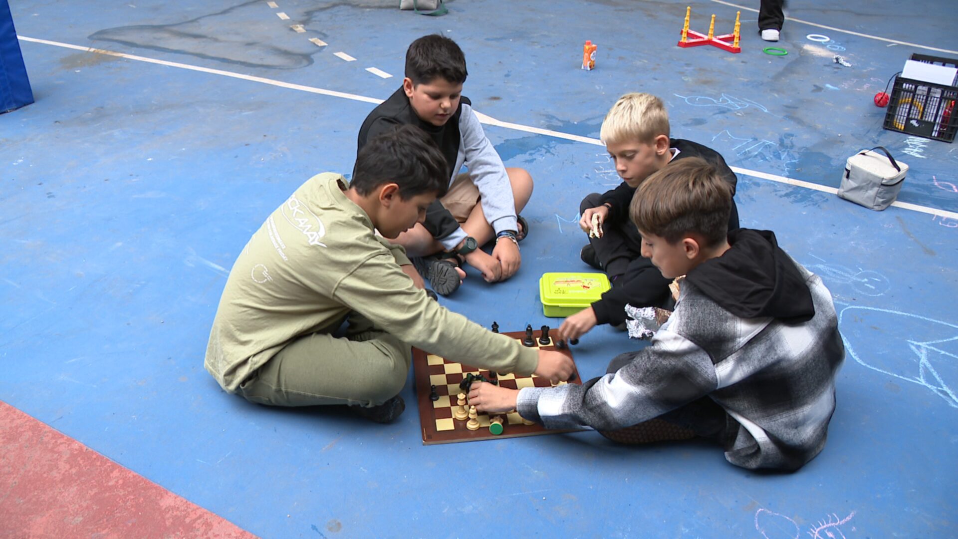 Lee más sobre el artículo El Colegio Azahar desarrolla la iniciativa “recreos inclusivos” con juegos populares