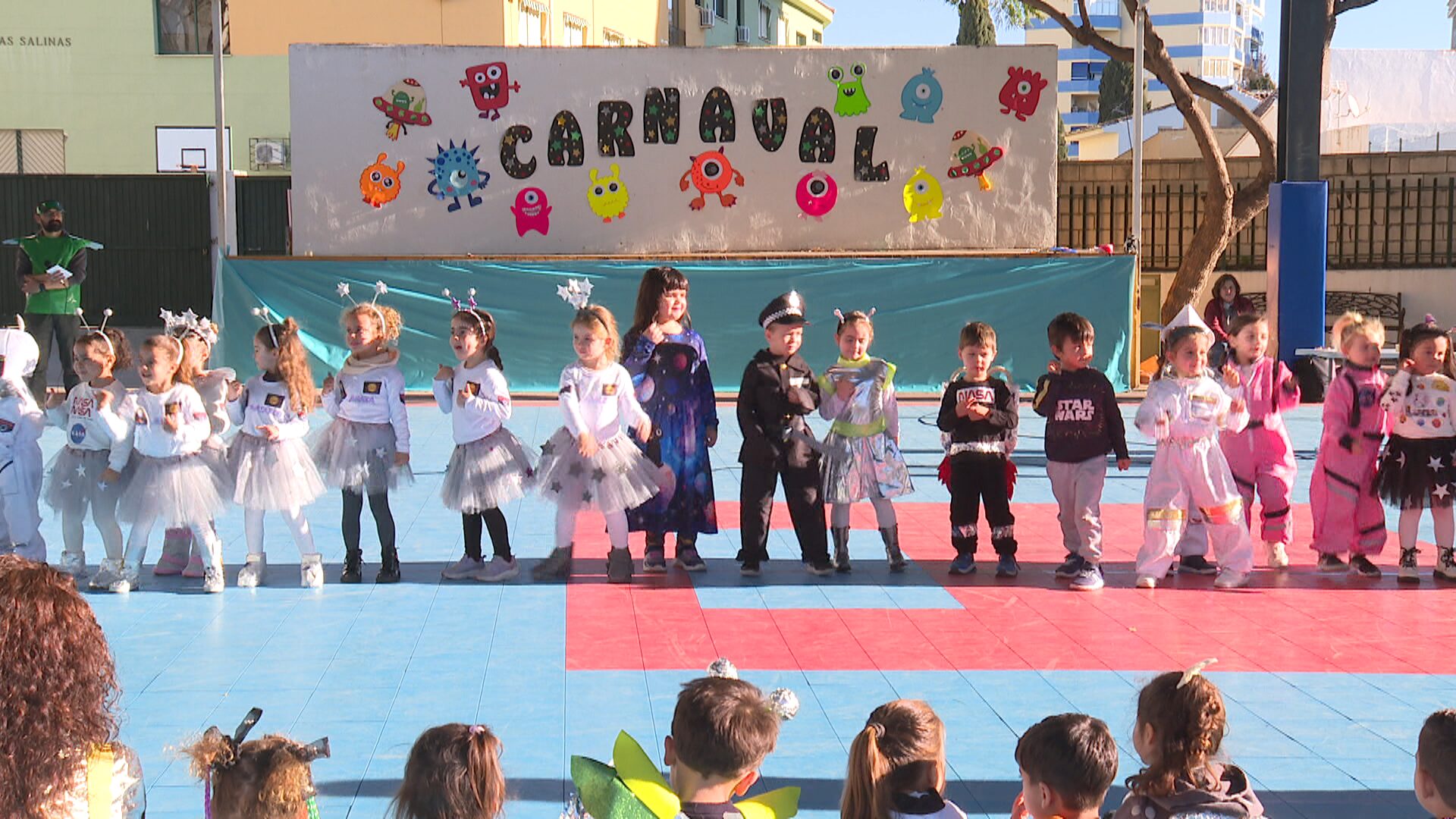 Lee más sobre el artículo El colegio Los Boliches celebra el Carnaval con una fiesta dedicada al espacio