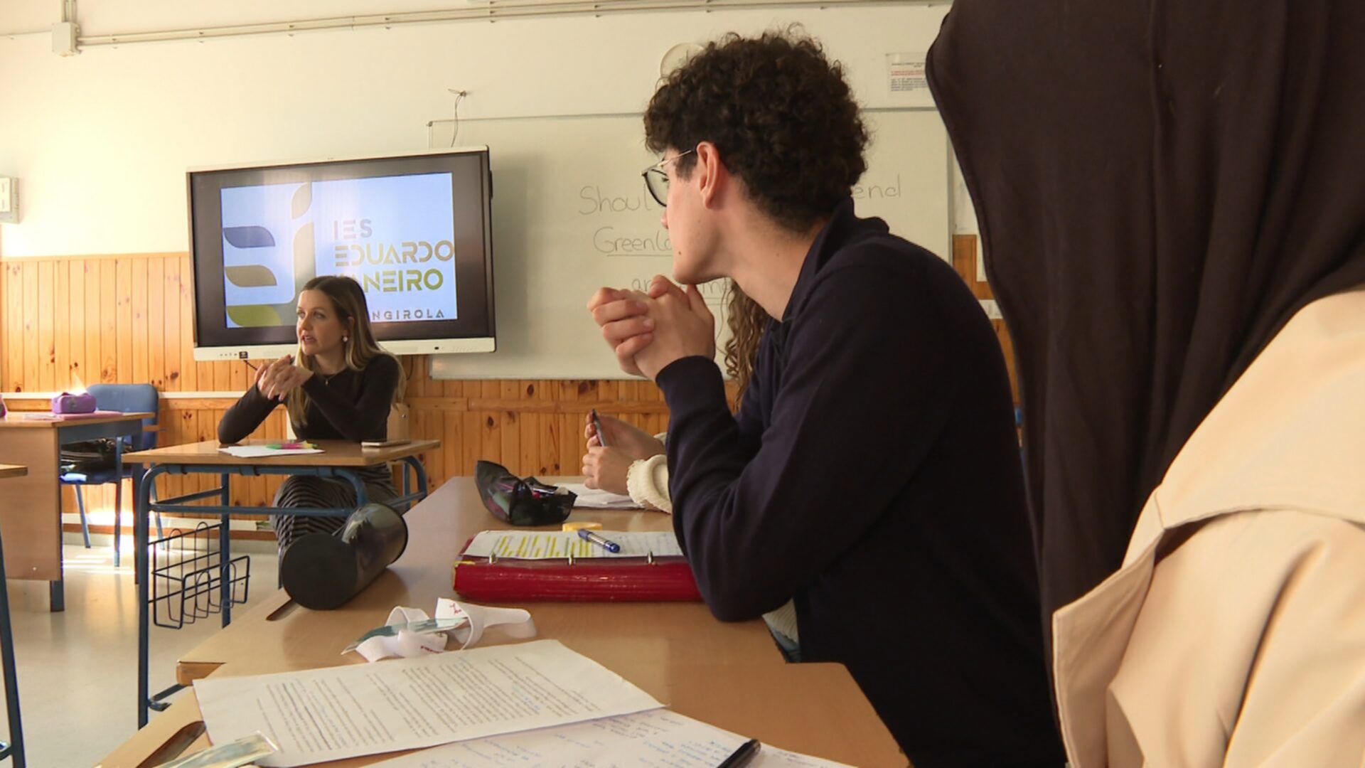 Lee más sobre el artículo El instituto Eduardo Janeiro impulsa la oratoria entre su alumnado a través de un grupo de debate