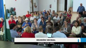 La alcaldesa se reúne con los vecinos del Recinto Ferial